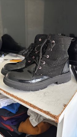 DKNY (pls buy them thanga)