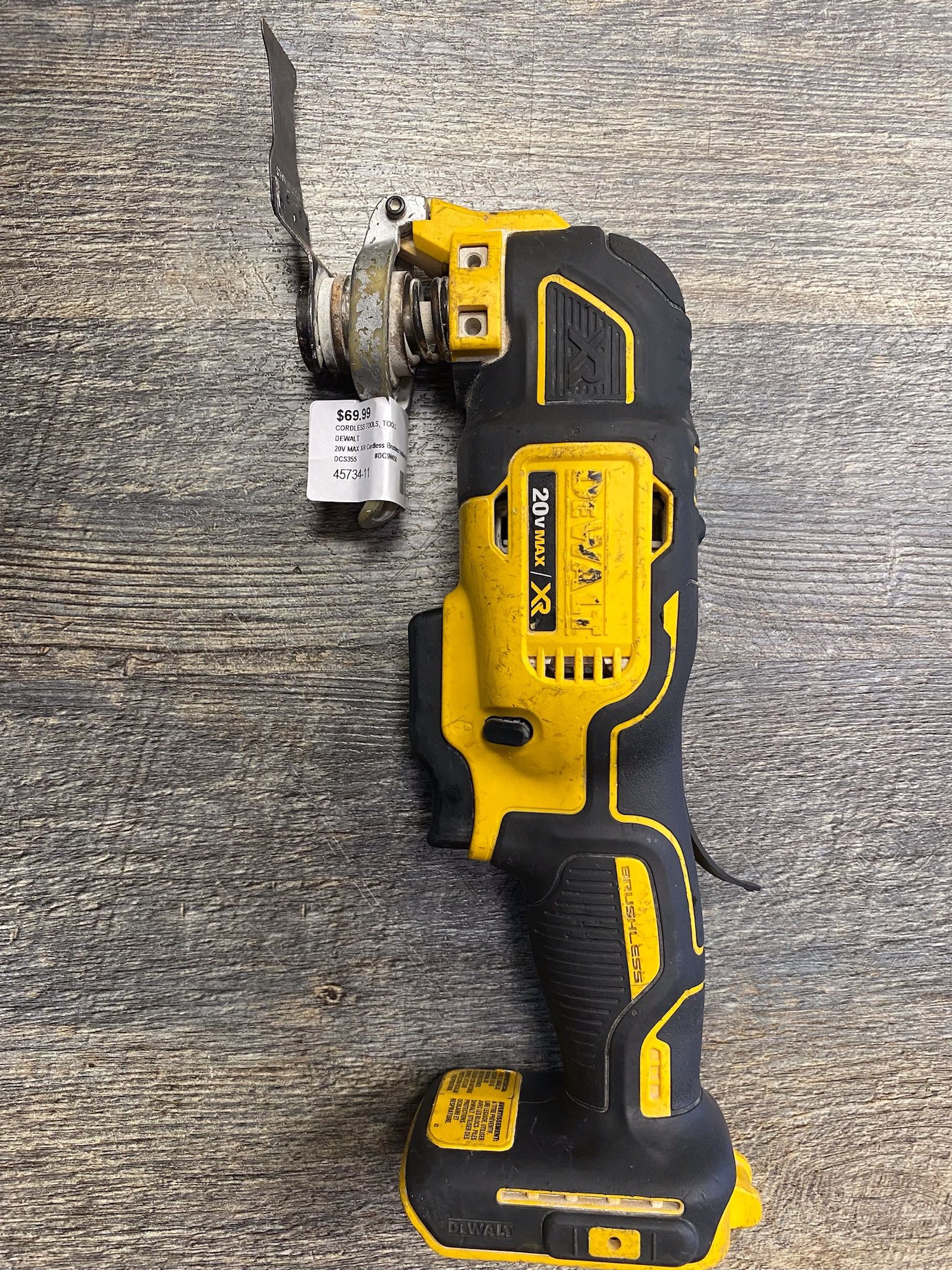 DEWALT DCS355 20V MAX XR Cordless Brushless Oscillating Multi Tool