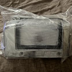 Nissan Terrano turn signal light covering. (87-95)