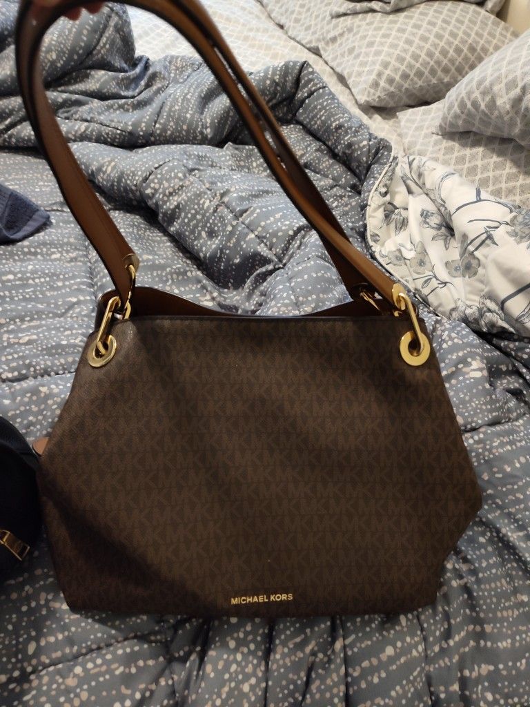 Good Condition MK Purse With Matching Wallet From Macy's