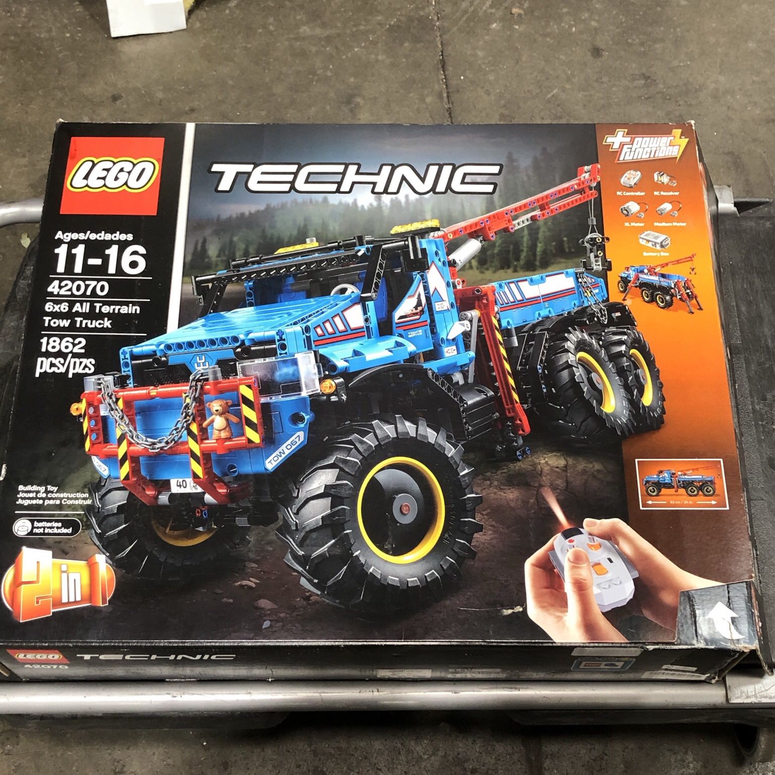 sejr Mere femte Lego Technic Tow Truck 6x6 for Sale in Mission Viejo, CA - OfferUp