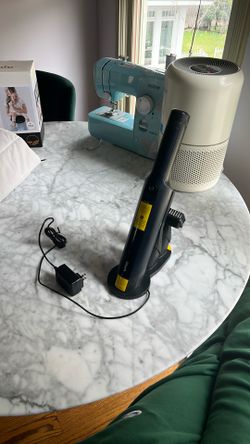 Shark Hand held Vacuum Cleaner