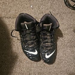 Football cleats