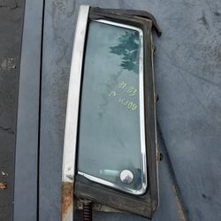 81-83 Malibu Rear 1/4 Window, Parts