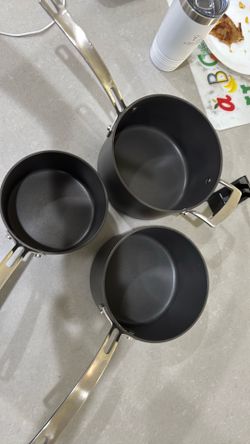 Non stick pan
