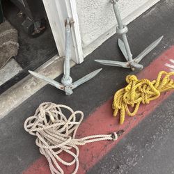 Anchors 2 Of Them With Ropes The Fold Up