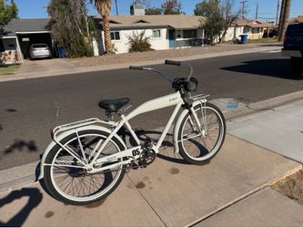 (2) Felt Cruisers