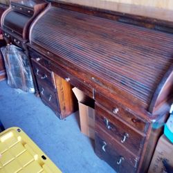 Roll Down Desk