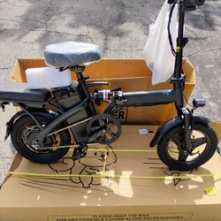 E Bike 20mph New Unused With Charger 20miles Per Charge,Basket Phone Holder Lock And Tool Kit 