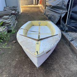 Catalina Yachts Mini Sail Boat Model C-6