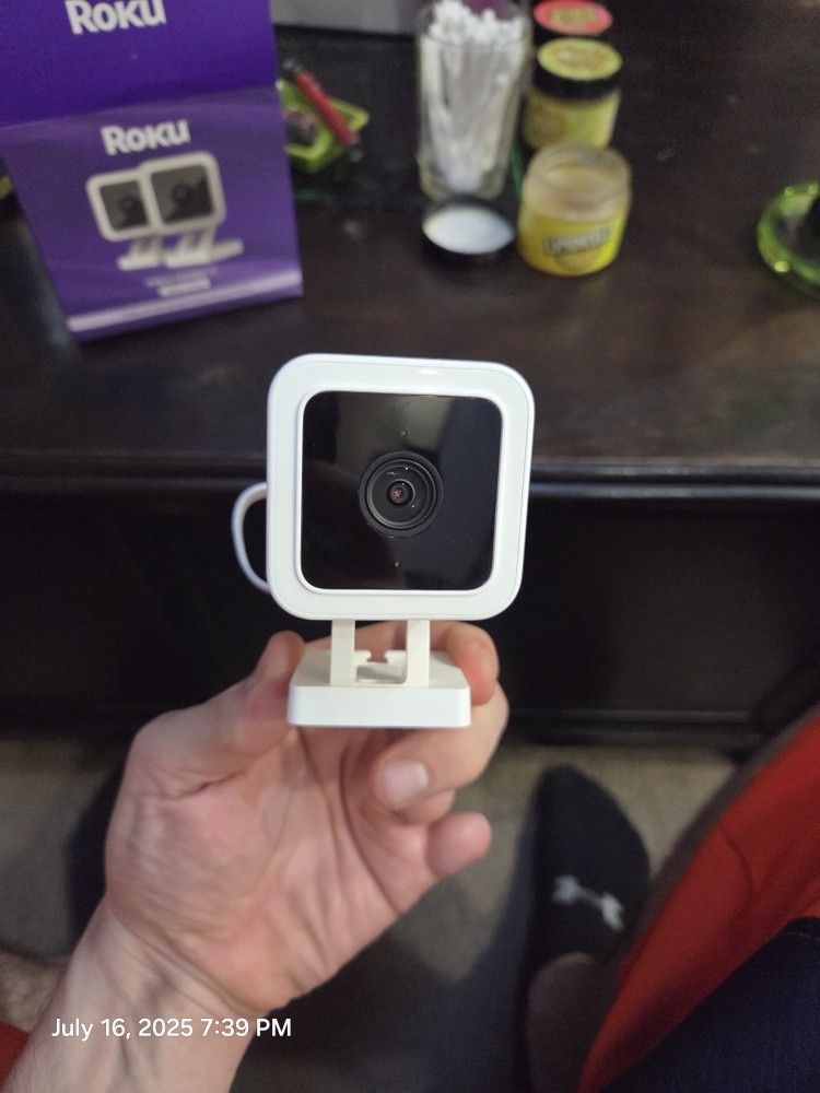 Roku indoor camera 2x 2pack wired(4 cameras in total)