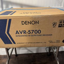 Denon AVR-5700 Receiver
