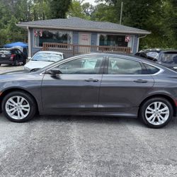 2017 Chrysler 200