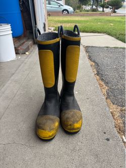 Black Diamond firefighting boots size 8m