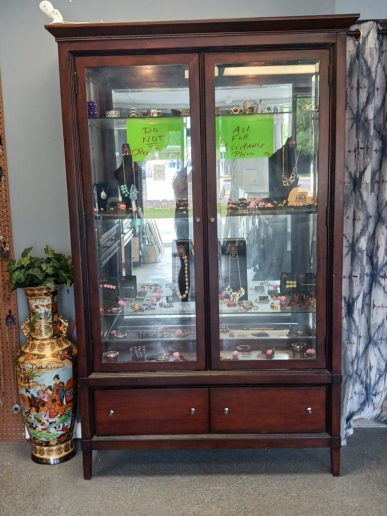 Matching Set Beautiful Pieces