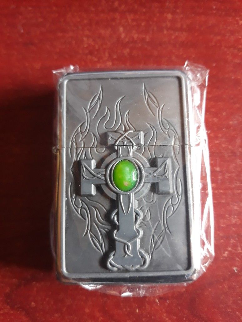 CrossEdge Celtic style Zippo Lighter Green Dot Cross