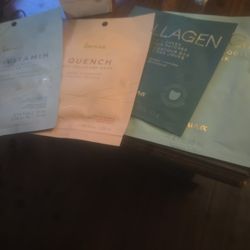 Karuna Set With Lights Out Creme 