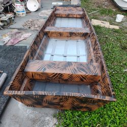 10-ft Lake Boat Can Deliver