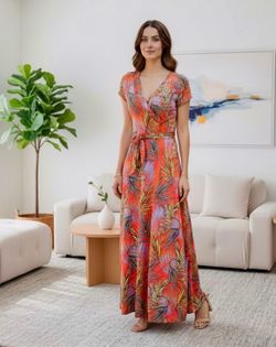 NWT Cocomo Women Floral Maxi Dress – Size S