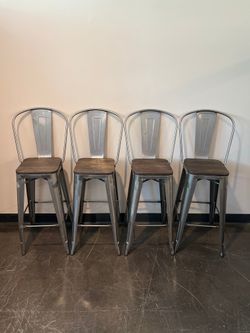 Industrial Metal Bar Stool with Wood Seat