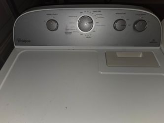 Whirlpool white washer & Dryer set