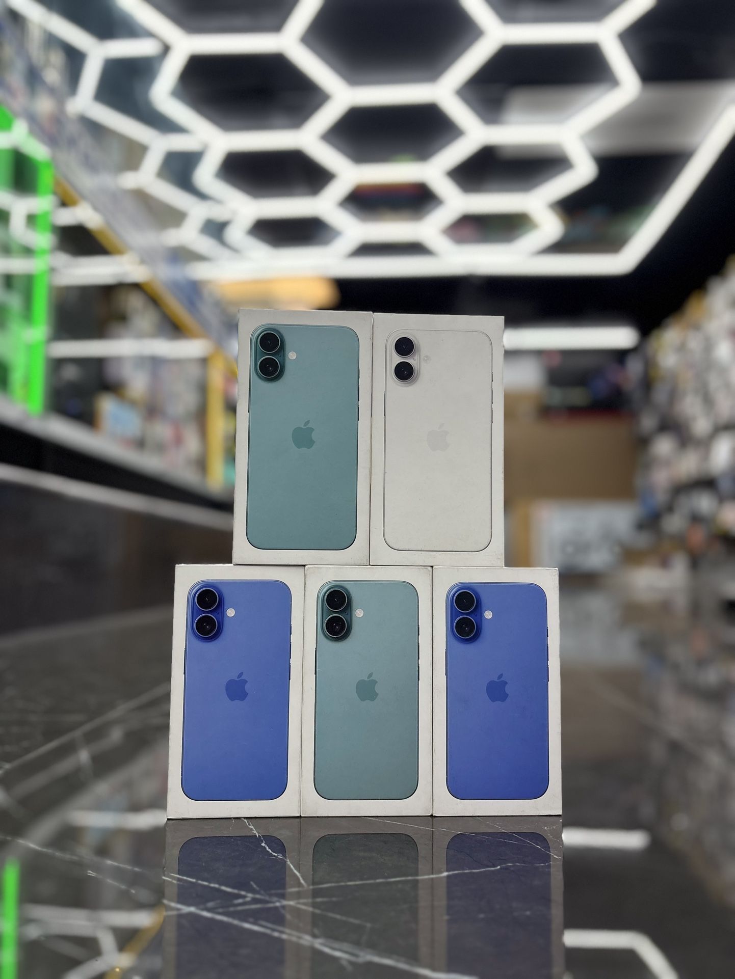 iPhone 16 All Colors Available ( TAKE IT HOME IN PAYMENTS TODAY)