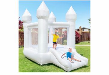 Inflatable White Bounce House