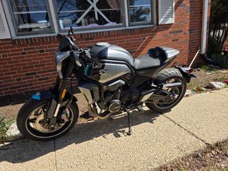 2022 CLX 700 Sport  35 miles