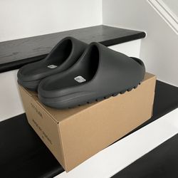 Brand NEW Yeezy Slides - Black & Green