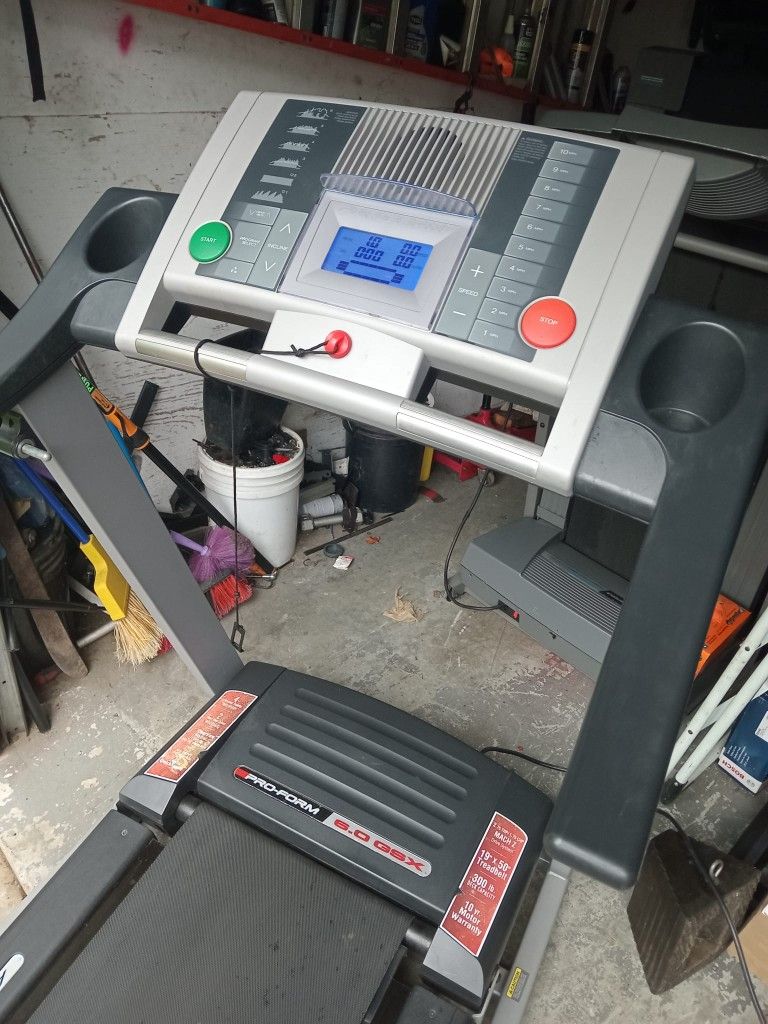 Nice Clean Working Pro Form Treadmill