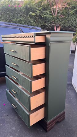 Pretty refinished dresser