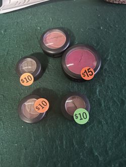 MAC EYESHADOW AND BLUSH