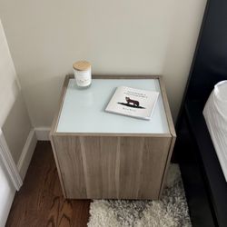 Nyvoll Nightstand 