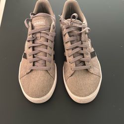 Grey adidas Men’s Size 9.5