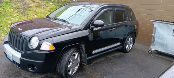 2007 Jeep Compess Needs Transmission Dose Not Move Has $1200 Dollars Worth Of Brand New Tires New $200key Fab Have Title Transmission Run From $1000 