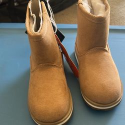 $7 TODDLER NEW TRENDY BOOTS(7)