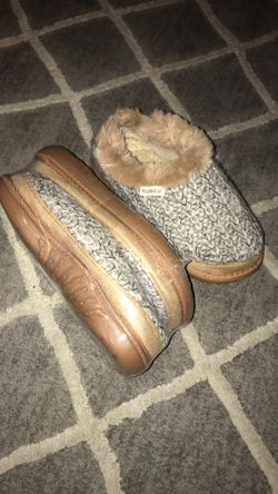 House Slippers Size 8 