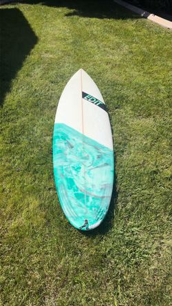 6’10 edit midlength surfboard