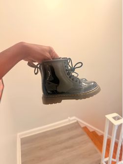 Toddler Dr. Martens Size 9