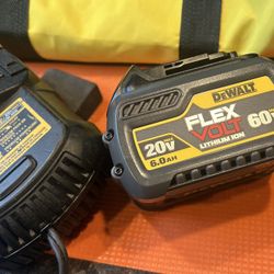 DeWalt FLEX VOLT 60 Volts Max 6.0 AH Lithium Ion Battery Pack W/ Fast Charger 
