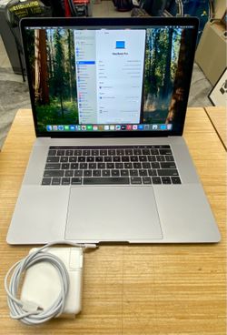 Apple MacBook Pro 15" 2018 i9 16GB RAM 500GB SSD w/ Charger