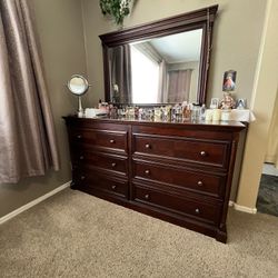 Dresser And Mirror 