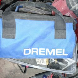 2 Dremel And Many Accessories 