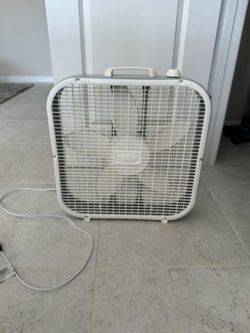White Fan with Carry Handle