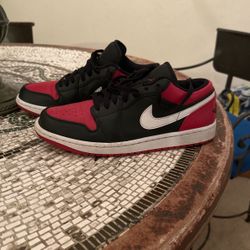 Jordan 1 Court Red  Size 8.5 Men’s Low