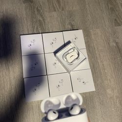 AirPods Pro’s 