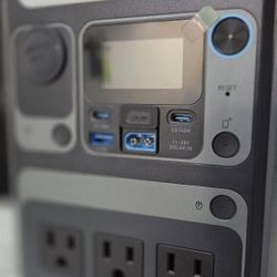 Anker Portable Power Station SOLIX C300