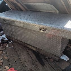Truck Bed Tool Box