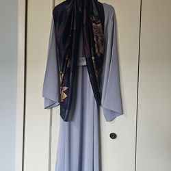 Abaya. Womans 'L'