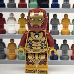 Lego Marvel Iron Man Pearl Gold Armor and Legs Minifigure sh0806 from set Iron Man Mech Armor 76203